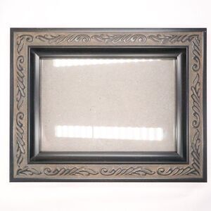 Ornate Picture Frame Dark Wood 5x7 inside and 9x7 over all Wall hung